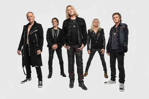 Def Leppard recebe estrela na Calçada da Fama de Hollywood